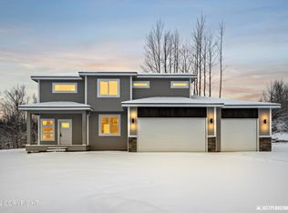 11921 E Kingdom Ave, Palmer, AK 99645