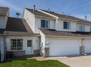 2238 Flamingo Dr, Shakopee, MN 55379