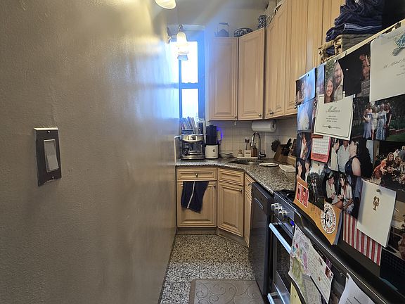 5th image of 504 W 110th St #12I