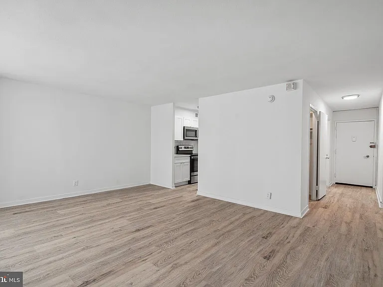 224 W Rittenhouse Sq #30-2602 — Photo 5
