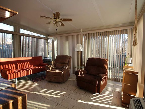 3rd image of 4211 Lafayette Ct