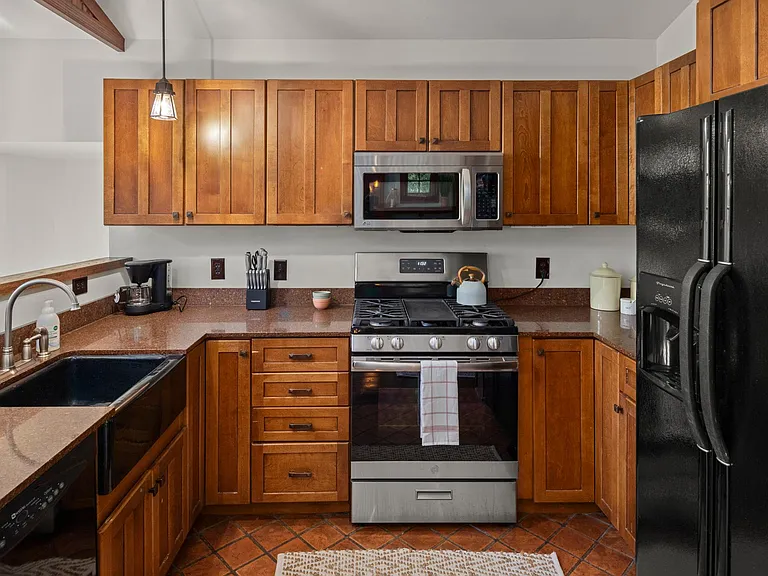 87 Kenilworth Rd #B — Photo 8