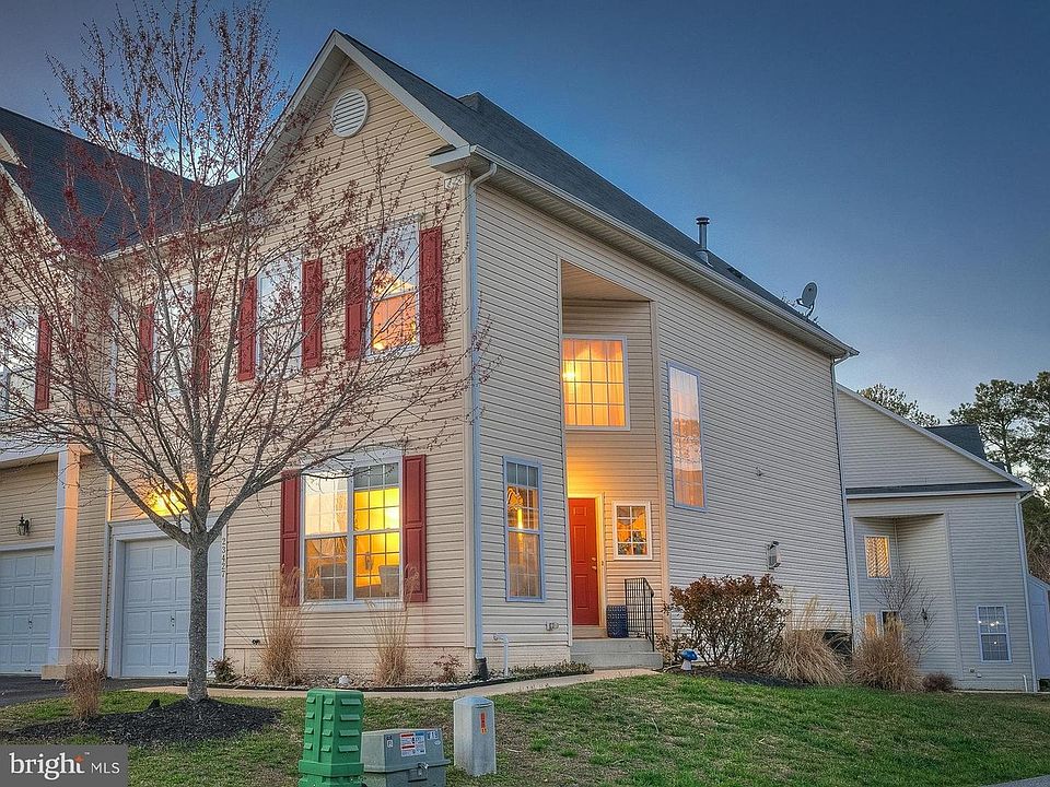 1st image of 23427 Dahlia Cir