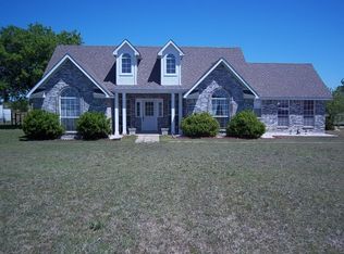 11864 Pruett Rd, Krum, TX 76249