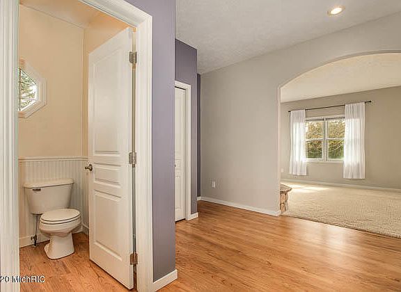 3rd image of 4264 Buttercup St