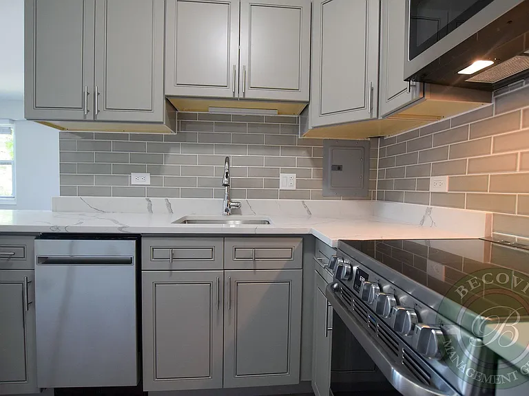 The Sheridan View — Photo 116