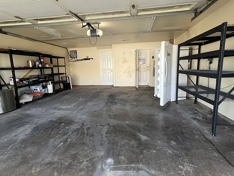 Kawailani Cir — Photo 17