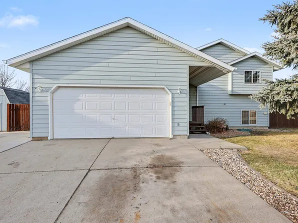 2143 Old Farm Ct, Rapid City, SD 57703