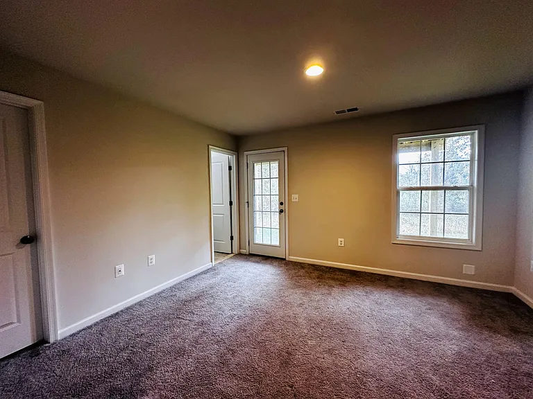 273 Willowshire Ct — Photo 5