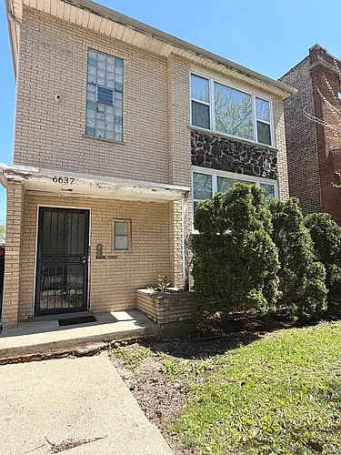 6637 S Whipple St #2 Photo 1