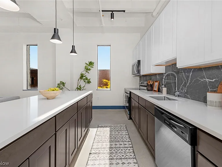 14650 Detroit Ave #708 — Photo 7