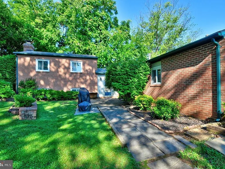 204 Belmont Dr SW — Photo 7