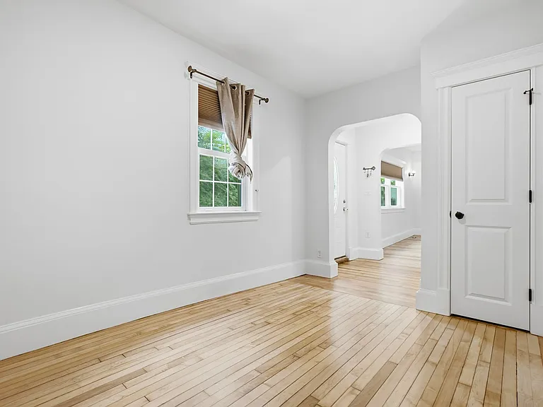 81 Huntington Rd #1 — Photo 9