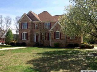 1344 Raintree Ln NE, Arab, AL 35016