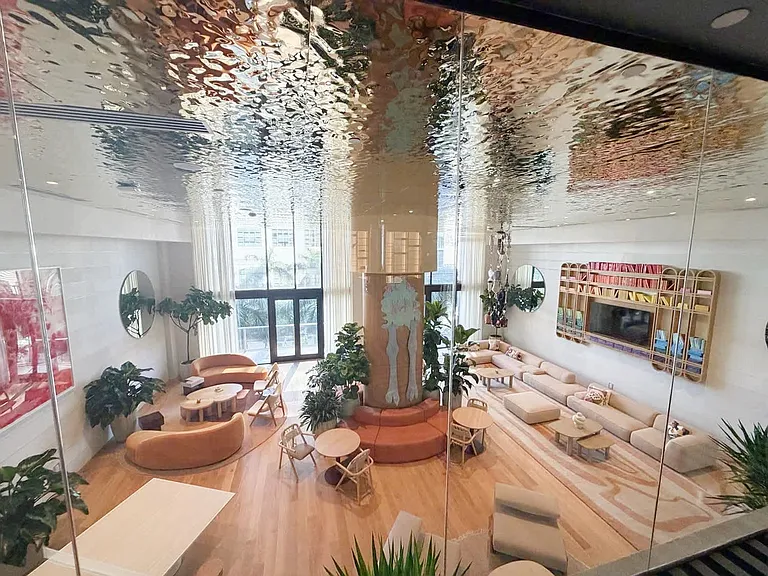 Building's Lounge