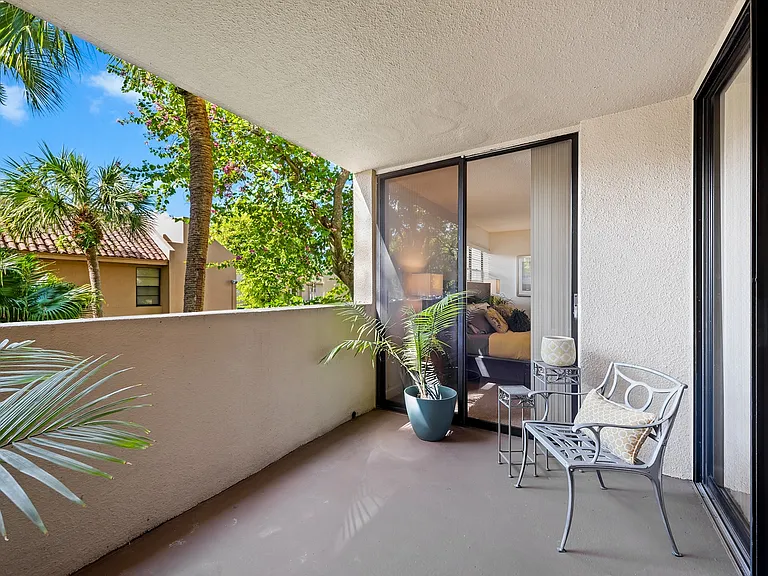 Meadow Walk Apartments — Photo 13