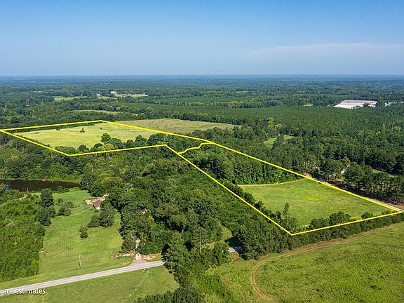 3rd image of 440 Mount Carmel Rd