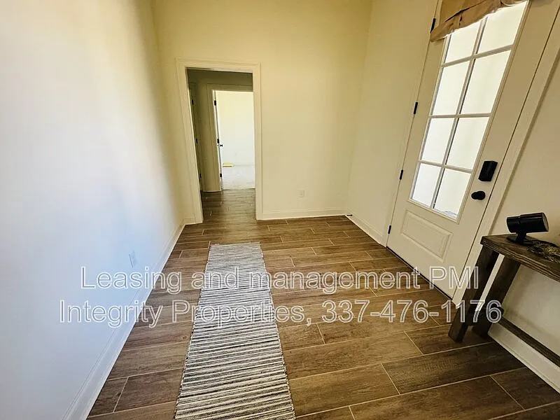 3 bed, 2.0 bath, 2157 sqft, $2,250 — Photo 4