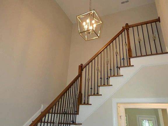 5th image of 1776 Kingfisher Ct