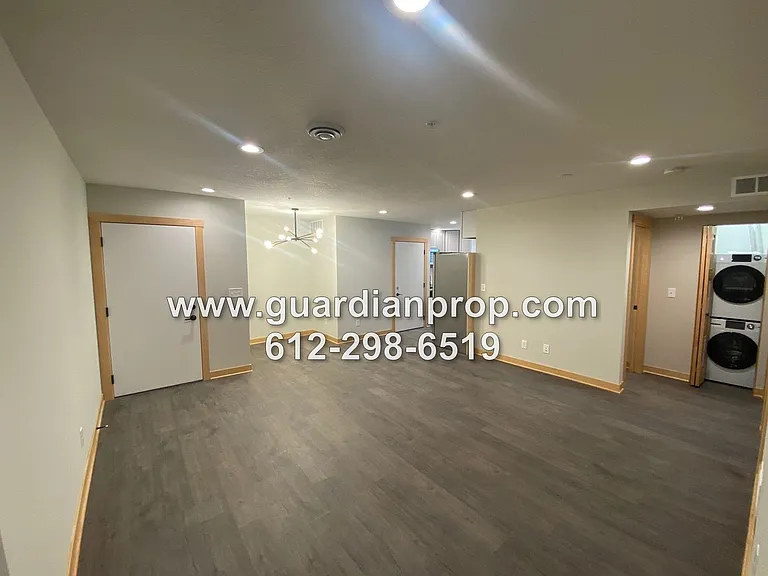 1560 Portland Avenue — Photo 11