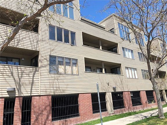 2nd image of 703 N 29th St Unit 303