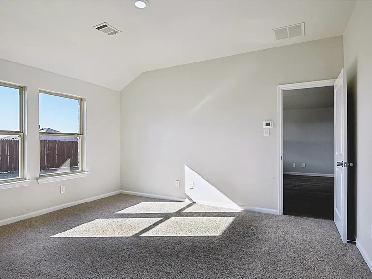 844 Jett Dr — Photo 25