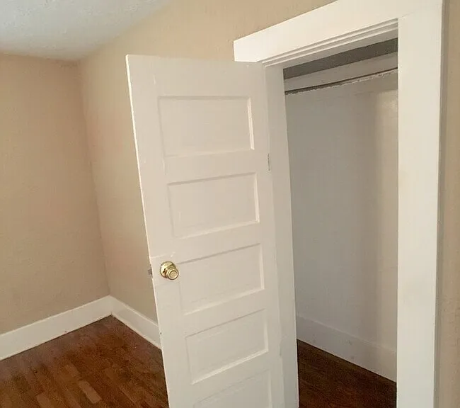 320 W Duffy St — Photo 10