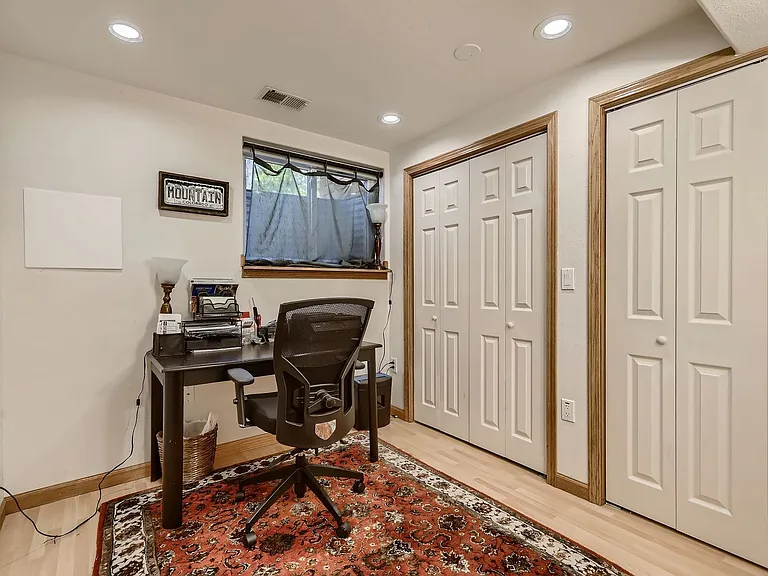 3833 Paseo Del Prado — Photo 18