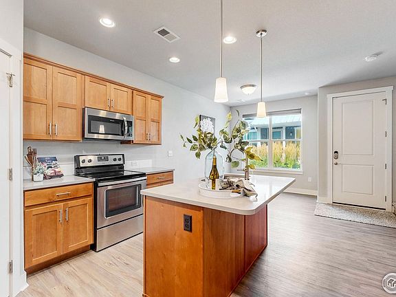 3rd image of 3335 Apple Blossom Ln #2