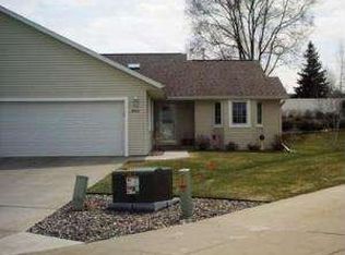 3043 Lakota Pl, La Crosse, WI 54601
