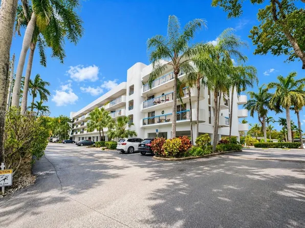 2370 NE 135th St APT 405, North Miami, FL 33181