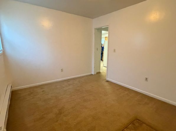 942 Jennelle Rd #A