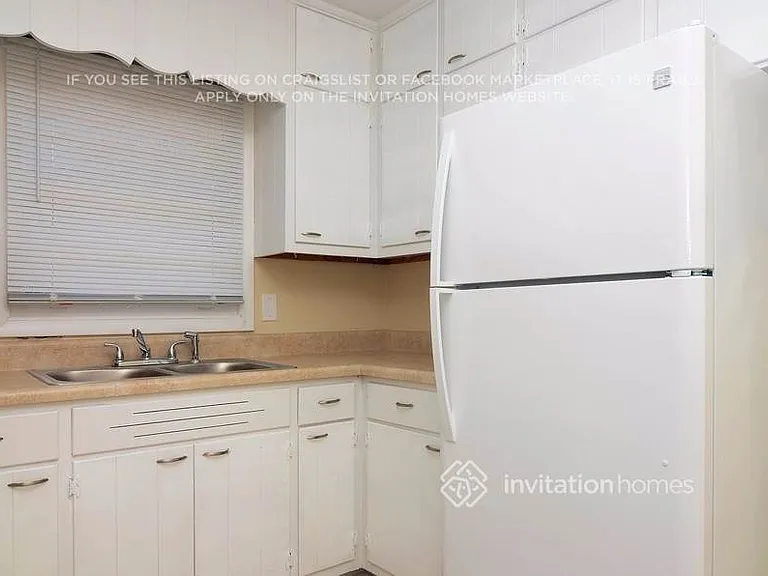 405 Jefferson Ave — Photo 5