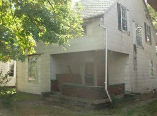 1527 S 3rd St, Terre Haute, IN 47802