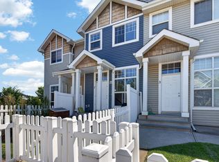 5604 199th St NW #2, Edmonton, AB T6M2Z9
