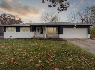 613 Hut West Dr, Flushing, MI 48433