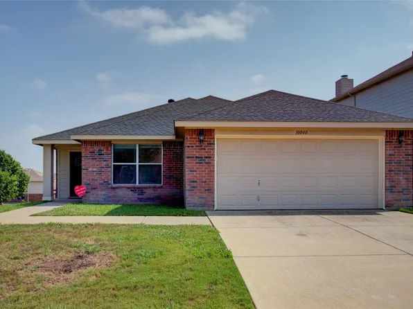 10040 Blue Bell Dr, Fort Worth, TX 76108