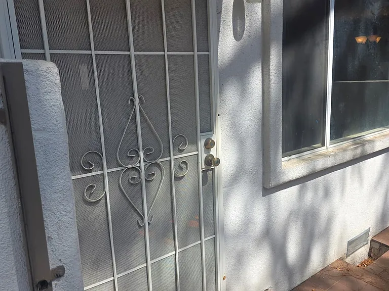 18601 Collins St #D7 — Photo 3