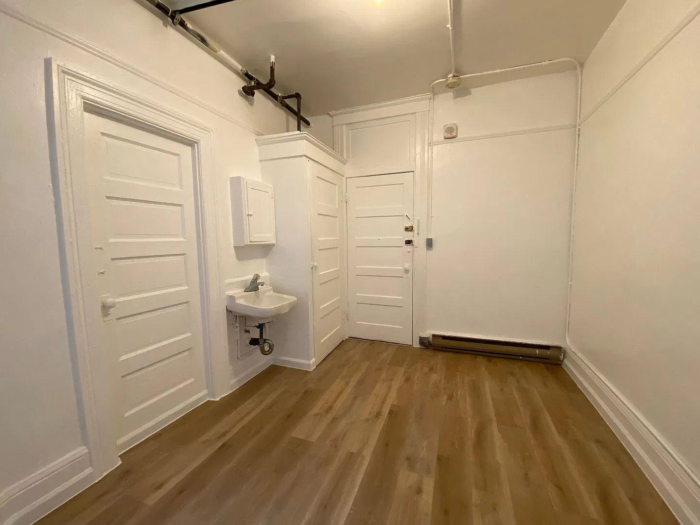 Private Room near CCSF Chinatown/ North Beach Campus & Financial District — Photo 3