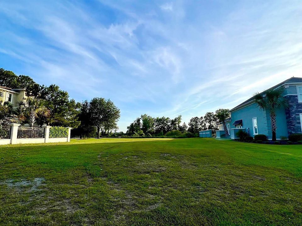 2nd image of 724 Edgecreek Dr.