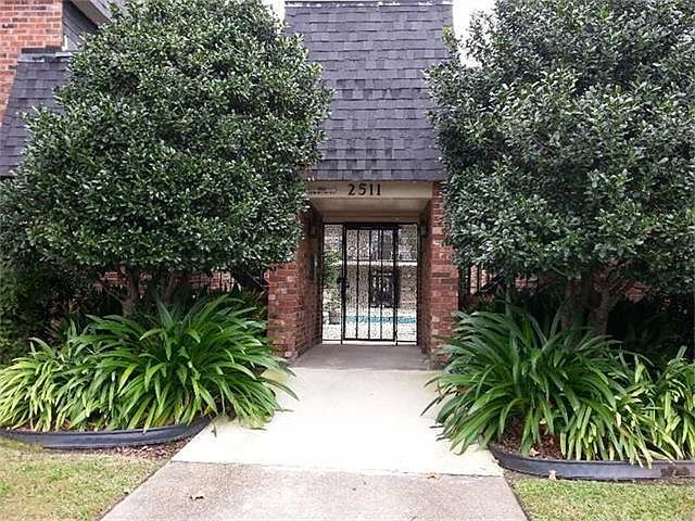 1st image of 2511 Metairie Lawn Dr #217