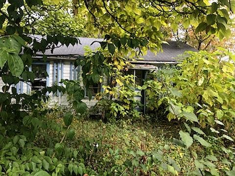2nd image of 2912 State St