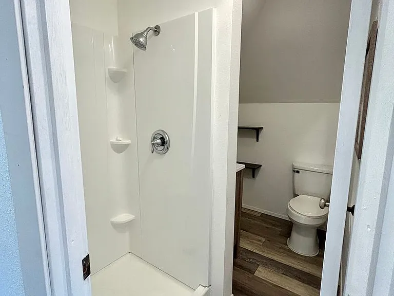304 S Anderson St — Photo 26