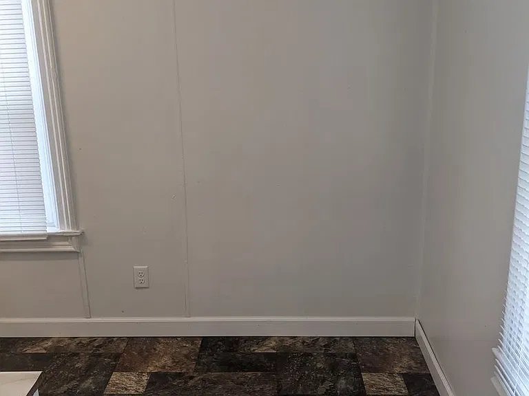 919 Washington St — Photo 3