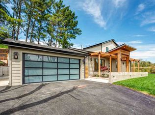 41 Hillcrest Dr, Orinda, CA