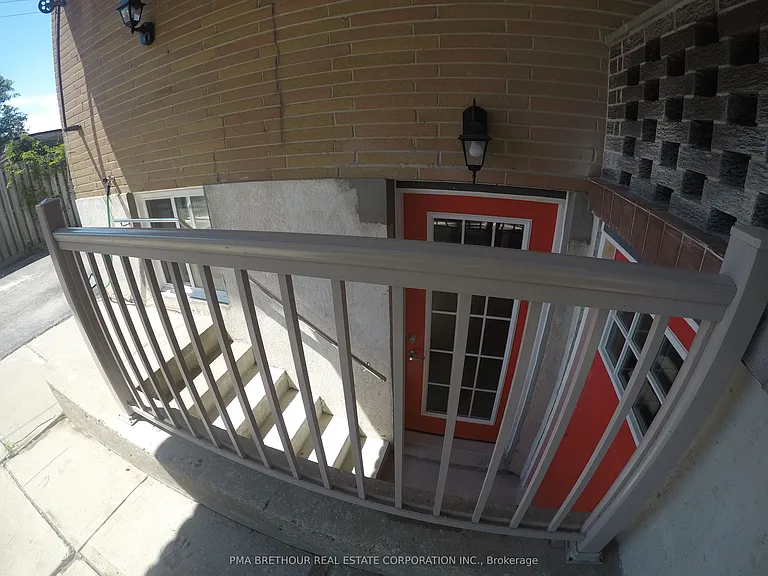 67 Cartwright Ave — Photo 3
