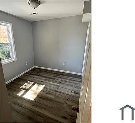 1709 E St NE #4 — Photo 8