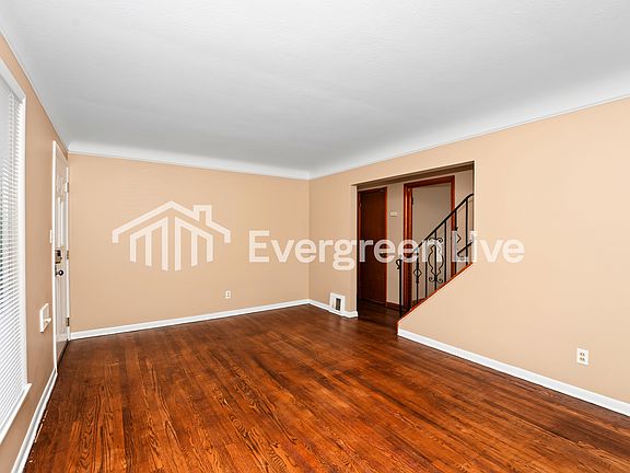 3rd image of 13762 Shady Oak Blvd