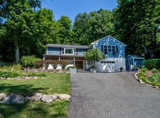 25 Tamarack Rd, Andover, NJ 07821