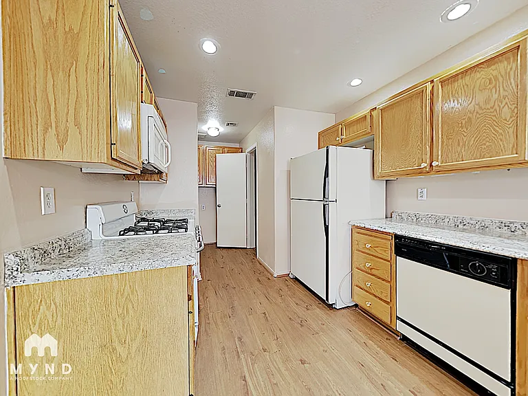 816 Angel Star Ln — Photo 6